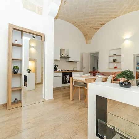 Loft Giandi Elegante Con Vasca Idromassaggio بيت للعطل *